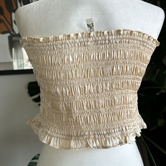 NWOT Free People Be Right Back Tube Smocked Ruffled Cream Strapless Shiny Chic - Picture 10 of 14